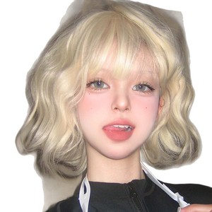 Perruque Bob dorée pour femmes, cheveux synthétiques courts bouclés en fibre Kanekalon, ligne de cheveux naturelle, style à porter au quotidien, DM588 - Product Image 5