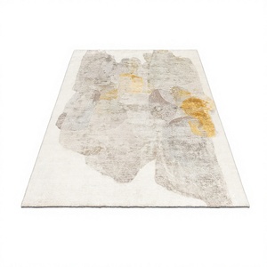 Tapis persan de haute qualité en mélange de laine et de soie, fait main, à poils bouclés, avec support en PVC durable et finition élégante - Product Image 1