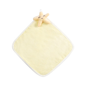 Toalla de Mano de Felpa de Coral con Diseño de Dibujos Animados, 30x30 cm, Absorbente, Cuadrada, para Niños, con un Lindo Diseño de Muñeca - Product Image 4