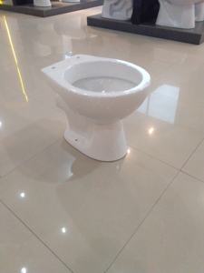 <span class=keywords><strong>WC</strong></span> sur pied en céramique avec siphon en P, cuvette de toilette sans réservoir, <span class=keywords><strong>WC</strong></span> sans réservoir mural - Product Image 2