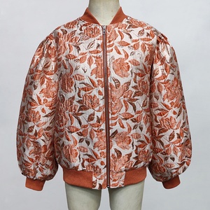 เสื้อแจ็คเก็ตลำลองผ้าแจ็คการ์ดซิปแฟชั่นเรียบง่ายสีพื้นแบบนูนลายสั่งทำขายส่ง OEM/ODM - Product Image 4