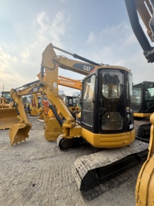 รถขุดขนาดเล็ก Caterpillar <span class=keywords><strong>305</strong></span> มือสอง <span class=keywords><strong>5</strong></span> ตัน <span class=keywords><strong>CAT</strong></span> <span class=keywords><strong>305</strong></span> รถขุดตีนตะขาบ สภาพดี 90% เครื่องจักรก่อสร้าง - Product Image 1