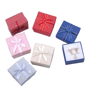 Caja de Joyería Cuadrada de Cartón <span class=keywords><strong>para</strong></span> Empaque de Aretes, Estuche de Joyería al <span class=keywords><strong>por</strong></span> <span class=keywords><strong>Mayor</strong></span> con Lazo - Product Image 6