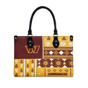 حقيبة يد نسائية متعددة المقاسات من الجلد الصناعي بشعار مطبوع ومخصص - Product Image 6