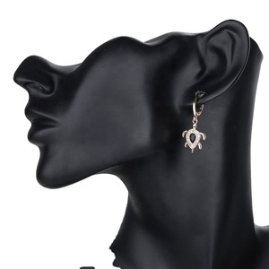 ชุดเครื่องประดับทองคำเคลือบ 18K ขายส่ง ต่างหูและสร้อยคอแฟชั่น ชุดเครื่องประดับสำหรับขายส่งจากจีน - Product Image 4