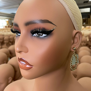 Tête de mannequin en PVC MCY avec épaules pour présentoir de perruques, tête de mannequin féminine réaliste, perçable - Product Image 5