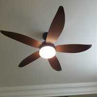 Ventilador de techo moderno de estilo europeo con 5 aspas y luz LED Motor de CC regulable ABS cuerpo interruptor de Control remoto 110V/220V - Product Image 1