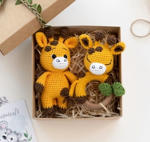Jouets girafe couleur jaune en crochet à la main avec logo personnalisé et étiquette avec <span class=keywords><strong>yeux</strong></span> <span class=keywords><strong>de</strong></span> sécurité mignons Hochets <span class=keywords><strong>pour</strong></span> enfants en coton lait <span class=keywords><strong>Amigurumi</strong></span> - Product Image 2
