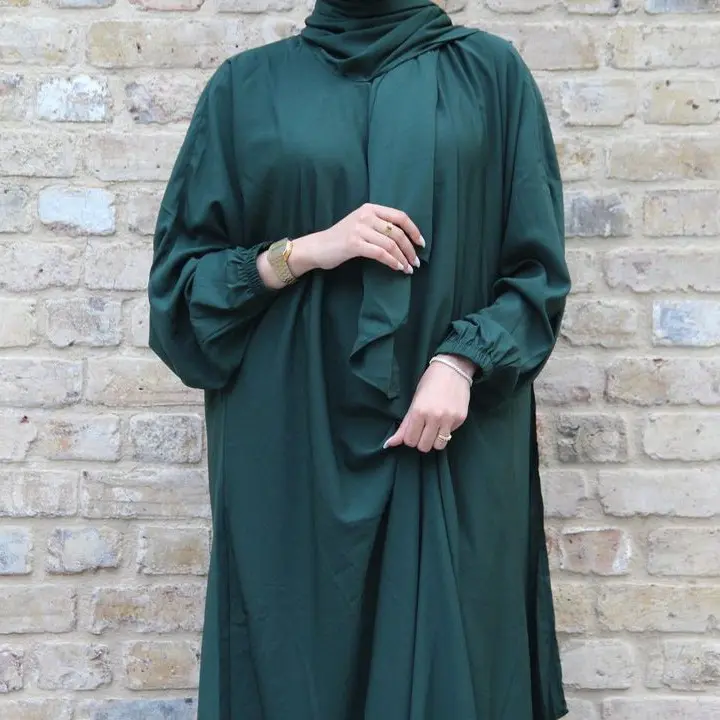 Robe musulmane pour femmes Jilbab Chador Vêtements traditionnels musulmans OEM Abaya personnalisée Dubaï