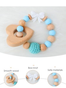 Haute qualité Crochet bébé doux Silicone perles arc <span class=keywords><strong>anneau</strong></span> <span class=keywords><strong>de</strong></span> <span class=keywords><strong>dentition</strong></span> Bracelet jouets nouveau-né hêtre naturel en <span class=keywords><strong>bois</strong></span> en forme <span class=keywords><strong>de</strong></span> coeur <span class=keywords><strong>anneau</strong></span> <span class=keywords><strong>de</strong></span> <span class=keywords><strong>dentition</strong></span> - Product Image 4