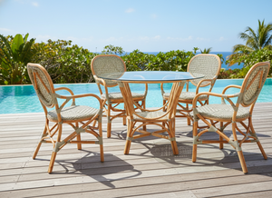 Ensemble de salle à manger compact et élégant en rotin/osier style bistro jamaïcain, idéal pour un mobilier confortable de maison, d'appartement ou d'hôtel en Indonésie - Product Image 6