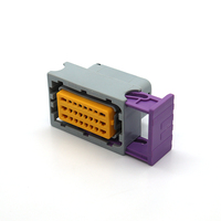 Conector Eléctrico Macho para ECU Automotriz