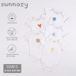 Ensemble de vêtements pour bébé nouveau-né Sunnozy, série graphique de formes mignonnes, 100% coton, bodies, pantalons, chaussettes, tenue pour nourrisson - Product Image 4