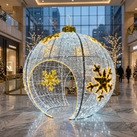 Outdoor Bestseller Lebensgroßer Riesiger Begehbarer Bogen 3D Weihnachten Rote PVC IP65 Maßgefertigte Kugel-Motiv-Lichter