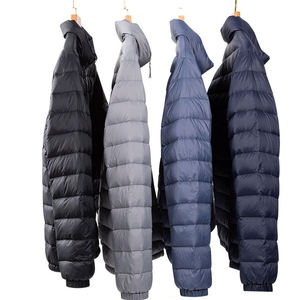 Manteau d'hiver classique pour homme de style américain, grande taille, imperméable, à capuche, en polyester épais, décontracté, polyvalent, tendance, de marque, vente en gros - Product Image 1