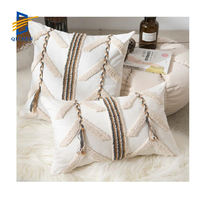 Housse de coussin portable Innermor 100 % polyester, luxueuse, moderne, chauffante, à rayures florales, broderie touffetée, style bohème marocain