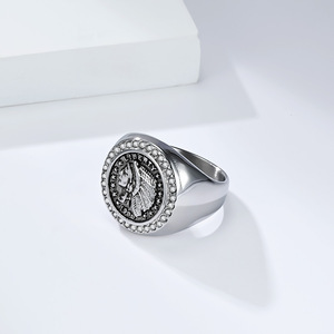 แหวนเหรียญสีทองสำหรับผู้ชาย ประดับเพชรแบบฝังเรียง ดีไซน์เรขาคณิต เหมาะสำหรับเป็นของขวัญเครื่องประดับ - Product Image 2