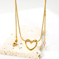 Nouveaux bijoux de mode collier d'amour torsadé exquis 18k plaqué or en acier inoxydable serpent chaîne coeur collier à breloques pour les femmes