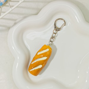 Portachiavi a forma di pane simulato, ciondolo divertente e simpatico per borsa, artigianato in resina fai da te, divertente e originale - Product Image 5
