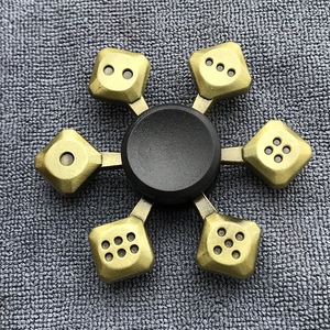Đồ Chơi Con Quay <span class=keywords><strong>Fidget</strong></span> <span class=keywords><strong>Spinner</strong></span> Bằng Thép Không Gỉ Màu Đồng Và Ma Thuật Ngầu - Product Image 3