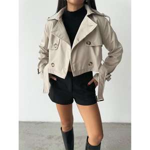 Abrigo Corto Tipo Gabardina para Mujer con Cinturón Decorativo de Piedras - Product Image 5