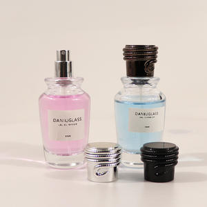 Flacons de parfum et vaporisateurs en verre transparent ronds de 50 ml en gros, recharge cosmétique vide avec clip, avec fonction anti-fuite - Product Image 3