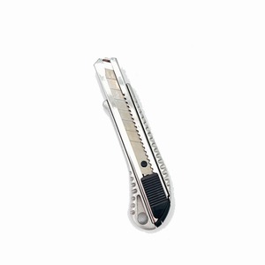 Cuchillo Multiusos de Aluminio con Cuchilla Desprendible de 9mm y 18mm, Varios Modelos - Product Image 5