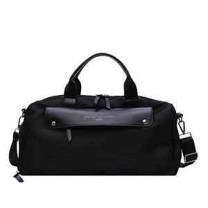 Custom Unisex Foldable Lightweight Waterproof Large Capacity Sports Gym Travel Storage Duffel <b>Bag</b> Oxford <b>Material</b> Zipper Closure - Product Image 3