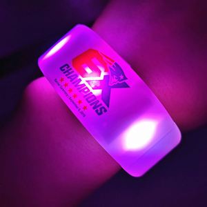 Pulsera Luminosa de Silicona con Logotipo Personalizado, 3 LED, Control Remoto DMX, 15 Colores, para Fiestas, Bares y Eventos - Product Image 1