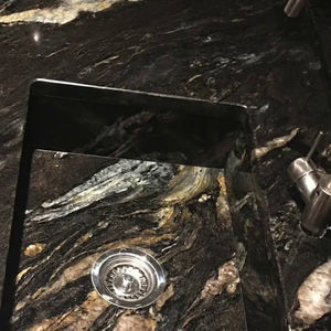 Granito exótico para proyectos comerciales, encimeras de granito negro y dorado, Taurus - Product Image 1