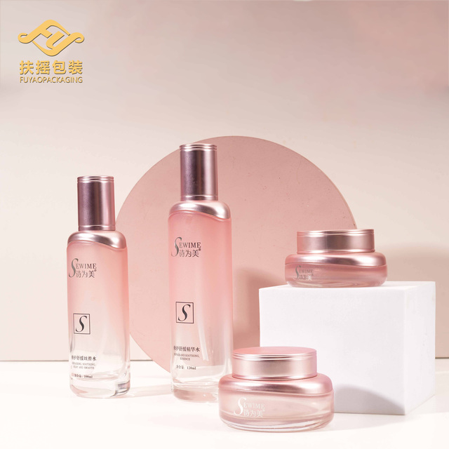 Wholesale Empty Packaging Eco Friendly Cosmetic Glass Bottle 30g 50g Refillable Container Face Cream Jar Skincare Packaging Set
