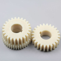Engrenage en plastique nylon personnalisé, roue en nylon PA66 POM, ensemble d'engrenages en plastique à denture droite