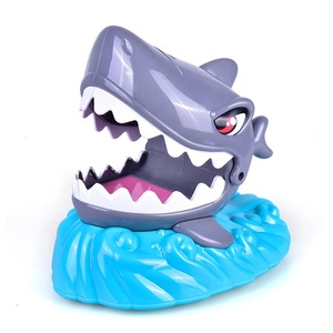 El Mejor Regalo Emocionante para Niños, <span class=keywords><strong>Juego</strong></span> <span class=keywords><strong>de</strong></span> <span class=keywords><strong>Mesa</strong></span> WS5359, Cuidado con el Tiburón, Juguete Eléctrico <span class=keywords><strong>de</strong></span> <span class=keywords><strong>Mesa</strong></span> con Tiburón Malvado para Niños - Product Image 3