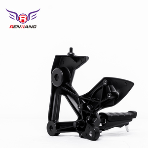 Reposapiés negro para motocicleta <span class=keywords><strong>Renhang</strong></span> ADC12 original de fábrica para colocación inferior en los Sistemas de carrocería Italika 250 - Product Image 5