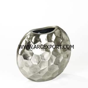 Newly Made Metal Flower Decorative <b>Vase</b> Gold Color Shiny Plated Handmade Admirable Look Tabletop And Wedding Decor <b>Vases</b> - Product Image 5