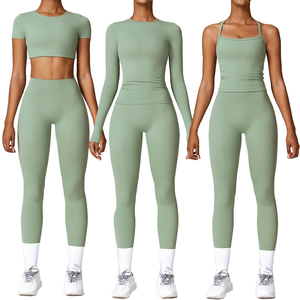 Ensemble de vêtements de sport pour femmes avec logo personnalisé, vêtements de yoga, tenue de sport de fitness à séchage rapide, 4 pièces, motif uni, combinaison de yoga - Product Image 4