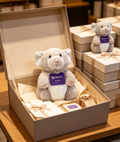 Boneka Plush Kustom Personalisasi, Boneka Tikus Plush Menggemaskan dengan Label Kustom untuk Souvenir Merek dan Hadiah