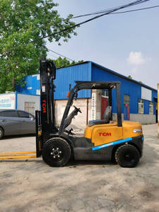 Venta caliente TCM 3ton 4m con cambio lateral diesel carretilla elevadora usada con motor japonés ISUZU precio bajo Japón origen carretilla elevadora para la venta - Product Image 2