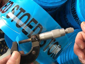 เทปเตือนอลูมิเนียมฟอยล์แบบตรวจจับได้ใต้ดินสำหรับไซต์ก่อสร้างที่ปรับแต่งได้ - Product Image 5