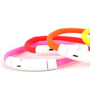 Collar Luminoso Corto para Mascotas de 70cm de Largo Hecho de Silicona con LED - Product Image 2