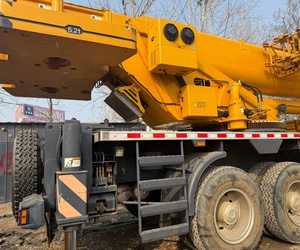 เครนรถบรรทุกมือสอง XCM QY75kc 75 T เครนมือสอง Stc750 Stc800t6 Stc550t Stc250s Xct25 Xct55 75ตันรถเครนเคลื่อนที่ - Product Image 6