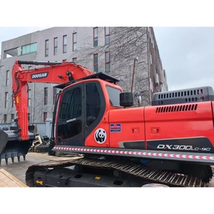 Excavatrice sur chenilles d'occasion Doosan DX300 de 30,5 tonnes, certifiée CE/EPA, pour travaux de construction lourds - Product Image 1
