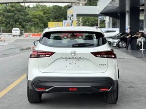 Nissan Qashqai 1.3T CVT Luxe HR13 d'occasion <span class=keywords><strong>2023</strong></span>, moteur Daimler-<span class=keywords><strong>Renault</strong></span>-Nissan, plateforme CMF-C/D - Product Image 6