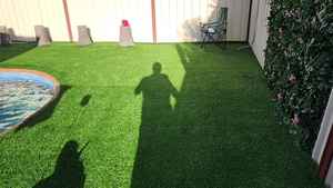 <span class=keywords><strong>Gazon</strong></span> artificiel <span class=keywords><strong>pas</strong></span> <span class=keywords><strong>cher</strong></span> de 30 mm pour jardin, résistant au feu, <span class=keywords><strong>gazon</strong></span> synthétique pour aménagement paysager - Product Image 5