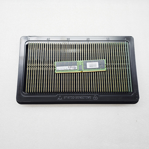 Módulo de Memoria de Servidor Registrado ECC 2RX4 PC5-5600AA-RDIMM M321R8GA0EB0-CWM 5600 64G en Stock - Product Image 4