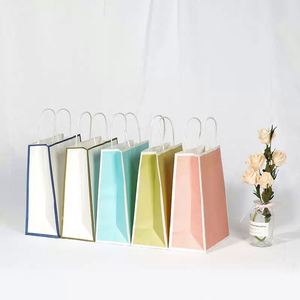 Bolsa de Papel de Color OEM de Fábrica, Cartulina Blanca Impresa Personalizada con Asa de Cuerda para Eventos y Ferias Comerciales - Product Image 1