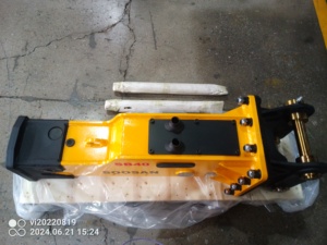 Hydraulic Breaker SB 40 Box Type New Condition for 2.5-4.5 Ton Excavators Bobcat Loader with Engine Motor Chisel Core Components - Product Image 4