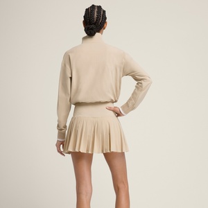 Haut à manches longues respirant à col montant pour femmes, idéal pour le golf et le tennis, collection été, vente en gros OEM/ODM, vêtements pour adultes pour équipes, robe de tennis pour filles - Product Image 4