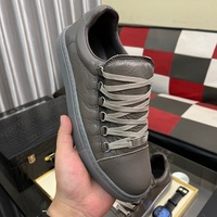 Chaussures plates de luxe rétro rayées respirantes à lacets, chaussures de surf en cuir, design tendance, chaussures de sport décontractées pour la marche