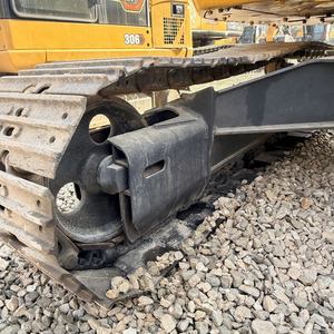 รถขุดตีนตะขาบ KOMATSU PC138 รุ่นปี 2022 มือสอง บุ้งกี๋ 0.5 ลบ.ม. เครื่องยนต์และมอเตอร์ครบชุด สภาพดี - Product Image 2